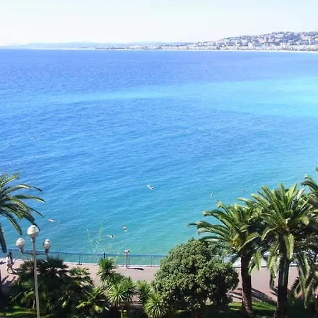 Sublime, Modern, Balconies, A/c, Refurbished Appartement