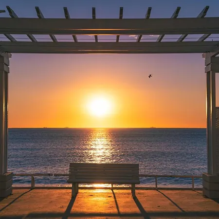 Διαμέρισμα Sublime, Modern, Balconies, A/c, Refurbished