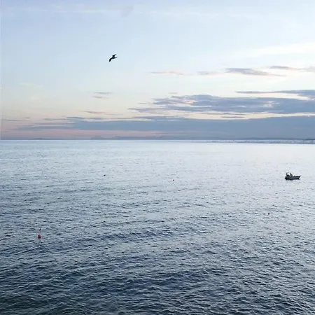 Sublime, Modern, Balconies, A/c, Refurbished *