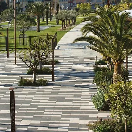 Sublime, Modern, Balconies, A/c, Refurbished