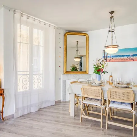 Διαμέρισμα Sublime, Modern, Balconies, A/c, Refurbished Νίκαια