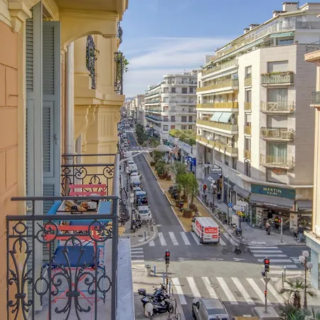 Sublime, Modern, Balconies, A/c, Refurbished