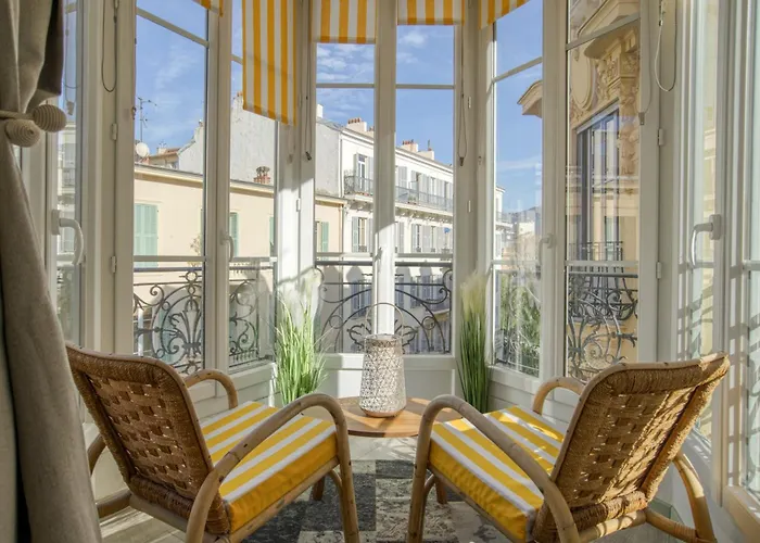 Sublime, Modern, Balconies, A/c, Refurbished