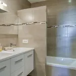 Apartamento Sublime, Modern, Balconies, A/c, Refurbished Niza