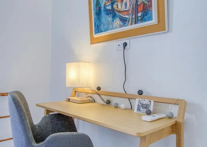 Apartment Sublime, Modern, Balconies, A/c, Refurbished