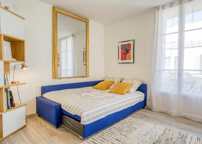 Apartment Sublime, Modern, Balconies, A/c, Refurbished *