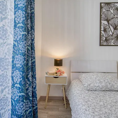 Sublime, Modern, Balconies, A/c, Refurbished Nice